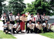 Pričakali ameriške Slovence na Brniku